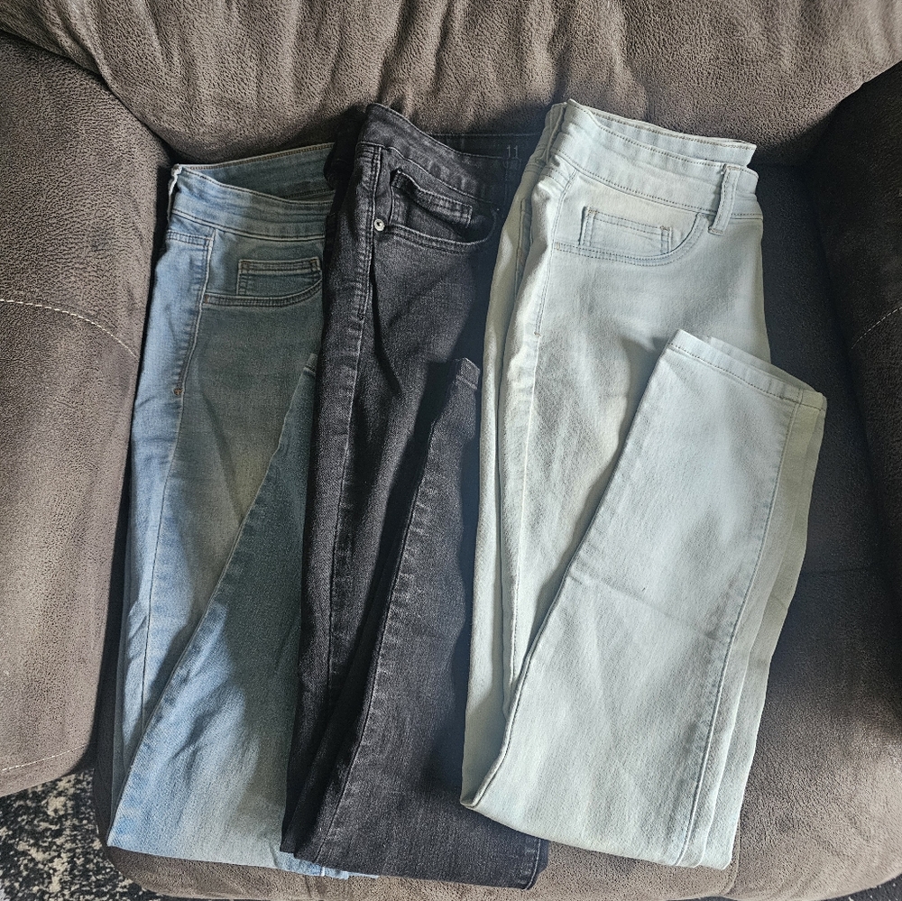 SO Brand Jegging/skinny Size 11 Lot